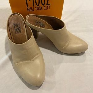 Miz Mooz Cream Leather Heels EUC